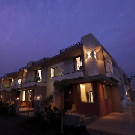 Garudeshwar Leena Resort מראה חיצוני תמונה