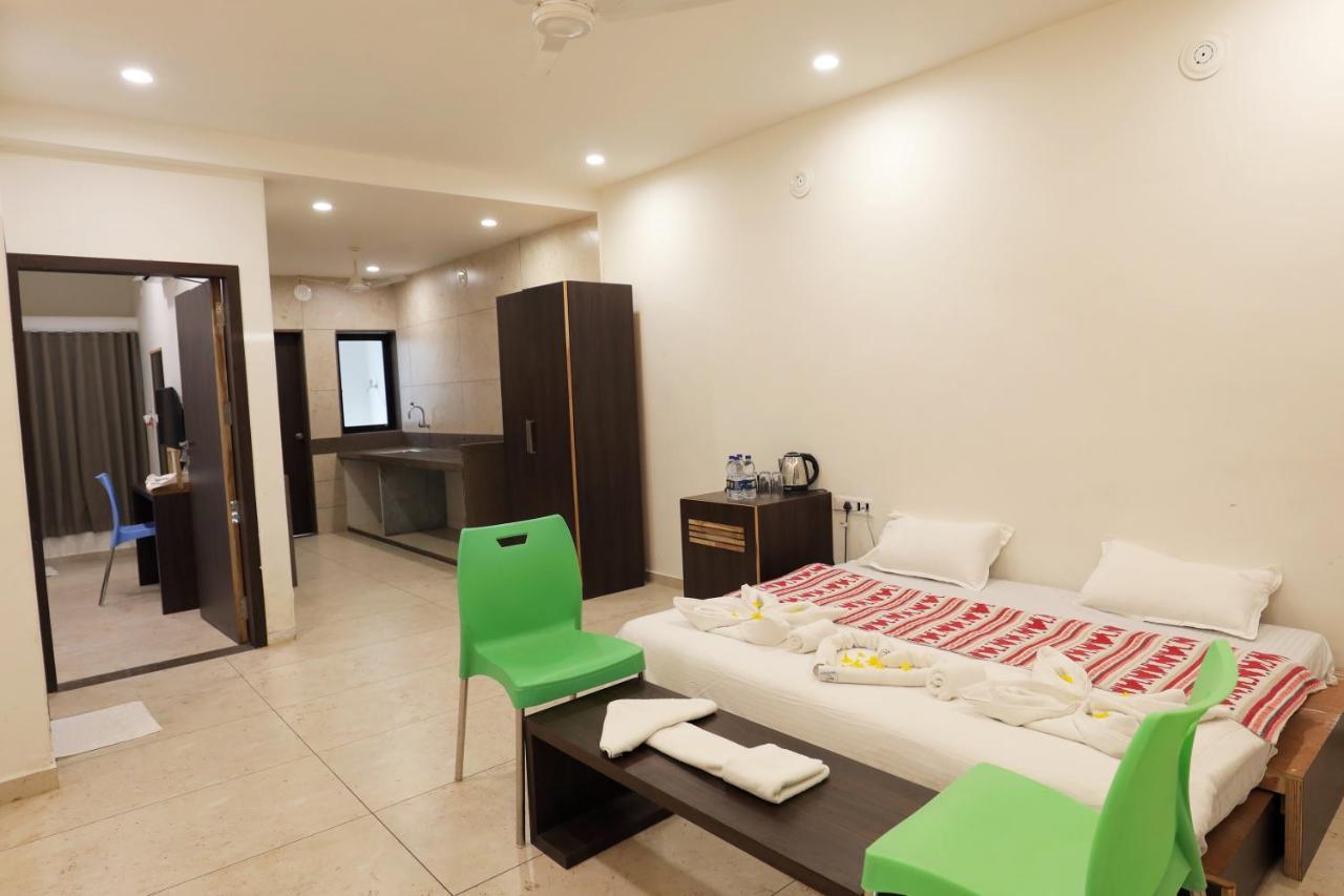 Garudeshwar Leena Resort מראה חיצוני תמונה